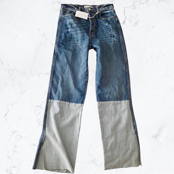 NWT Two Toned Wide Leg Parted Ankle Jeans - Picture 2 of 15